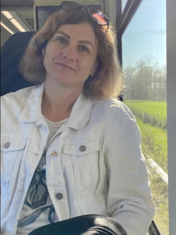 Edit, 43 �ves miskolci t�rskeres� n�