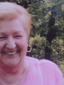Marcsi, 75 �ves b�k�si t�rskeres� n�