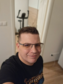 Laci, 32 éves társkereső férfi, Dunaújváros