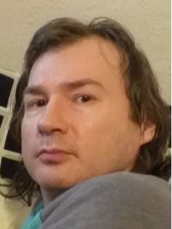 Robi, 51 �ves budapesti t�rskeres� f�rfi