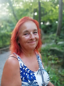 Ilona, 61 �ves budapesti t�rskeres� n�