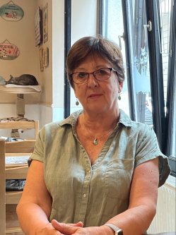 Anna, 72 �ves budapesti t�rskeres� n�