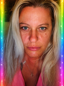 Kati, 42 �ves kerepesi t�rskeres� n�