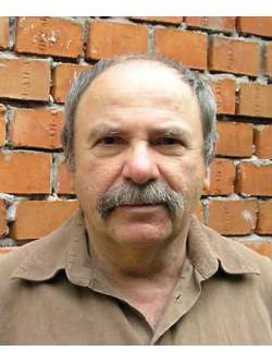 Istv�n, 80 �ves szegedi t�rskeres� f�rfi