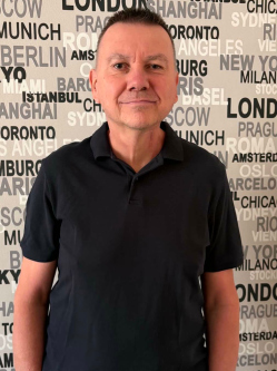 Ferenc, 58 �ves v�rpalotai t�rskeres� f�rfi