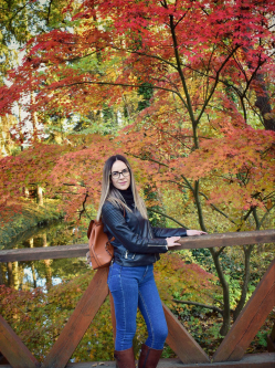 Amira, 19 �ves budapesti t�rskeres� n�