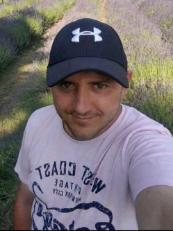 J�nos, 43 �ves gyulai t�rskeres� f�rfi