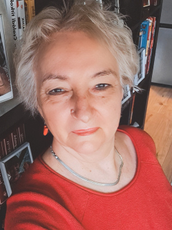 M�ria, 68 �ves budapesti t�rskeres� n�
