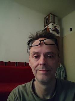 P�ter, 55 �ves budapesti t�rskeres� f�rfi