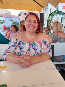 Hajni, 50 �ves budapesti t�rskeres� n�