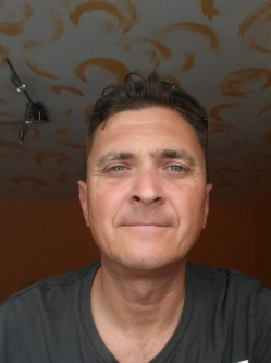 G�bor, 58 �ves soproni t�rskeres� f�rfi