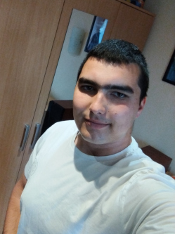 M�rk, 24 �ves budapesti t�rskeres� f�rfi