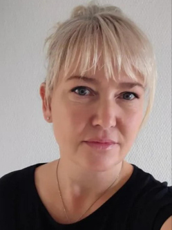 Hajnalka, 52 éves társkereső nő, Zalaegerszeg