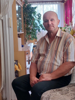 Andr�s, 56 �ves golopi t�rskeres� f�rfi