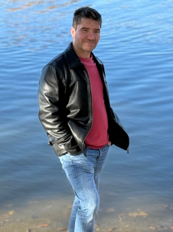 Bal�zs, 44 �ves budapesti t�rskeres� f�rfi