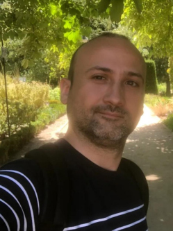 M�rk, 42 �ves kecskem�ti t�rskeres� f�rfi