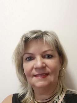 Judit, 64 �ves j�szber�nyi t�rskeres� n�