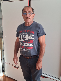 Andr�s, 58 �ves v�ti t�rskeres� f�rfi