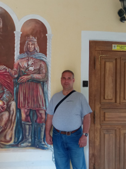 Istv�n, 50 �ves sz�kesfeh�rv�ri t�rskeres� f�rfi