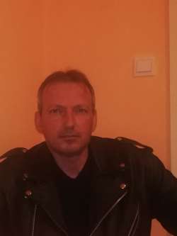 J�zsef, 54 �ves isaszegi t�rskeres� f�rfi