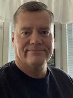 Endre, 53 �ves kaposv�ri t�rskeres� f�rfi