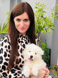 Rebeka, 44 �ves budapesti t�rskeres� n�