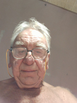 Gyula, 71 �ves g�di t�rskeres� f�rfi