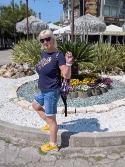 Gizi, 66 �ves budapesti t�rskeres� n�
