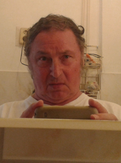 Lajos, 73 �ves g�d�ll�i t�rskeres� f�rfi