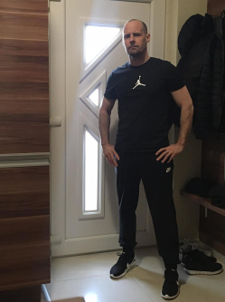 Tam�s, 46 �ves gy�ri t�rskeres� f�rfi