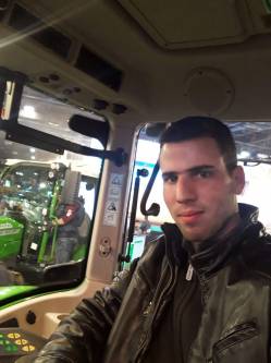 Ferenc, 30 �ves lajosmizsei t�rskeres� f�rfi
